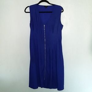 Dark blue flowy breathable sleeveless zipper dress